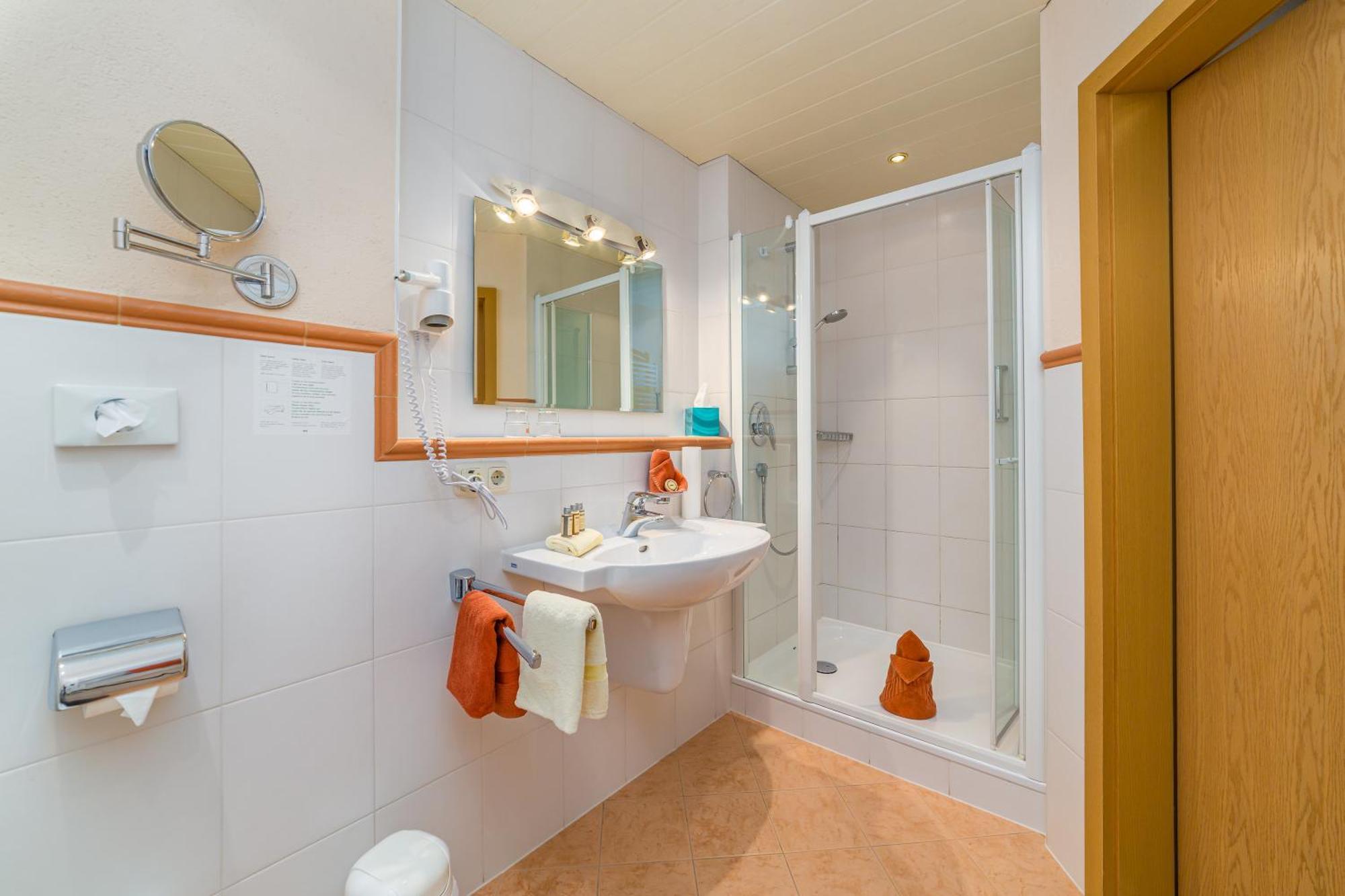 Gaestehaus Linsinger Bad Wiessee Bagian luar foto